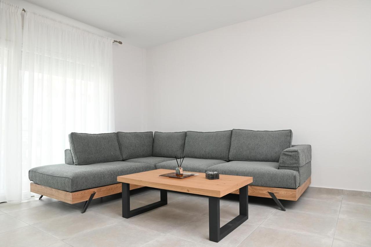 Néa Péramos Faidra Apartments מראה חיצוני תמונה